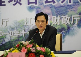 王斌